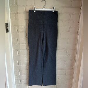 Gap Body size medium dark gray stretchy comfy yoga pants